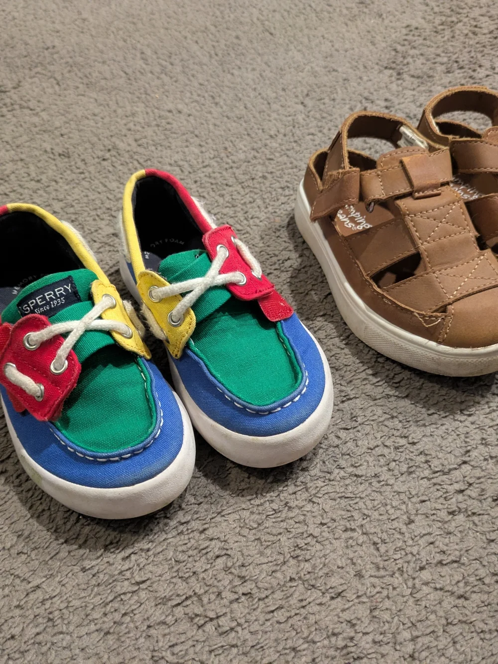 Sperry colorful boat